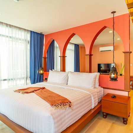 Amber Boutique Silom Hotel Bangkok Bagian luar foto