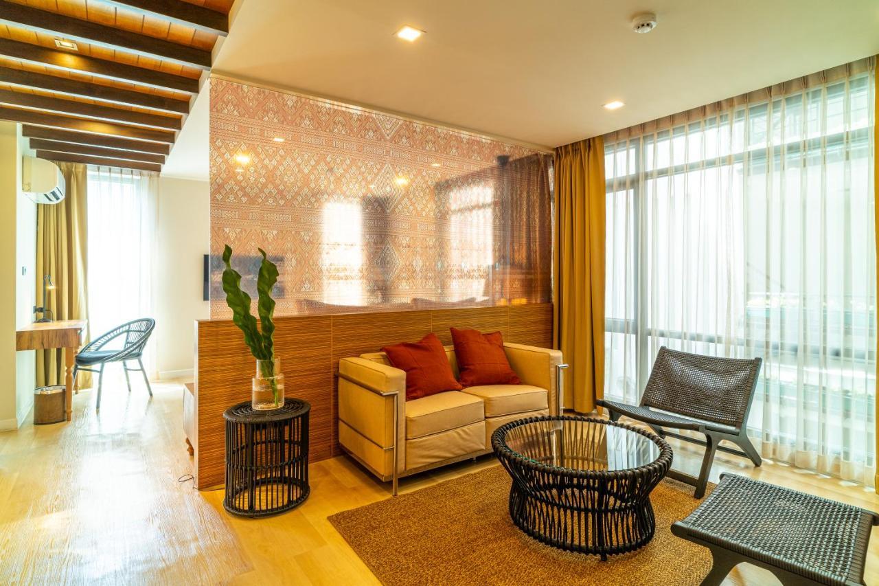 Amber Boutique Silom Hotel Bangkok Bagian luar foto