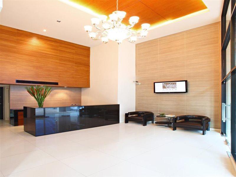 Amber Boutique Silom Hotel Bangkok Bagian luar foto