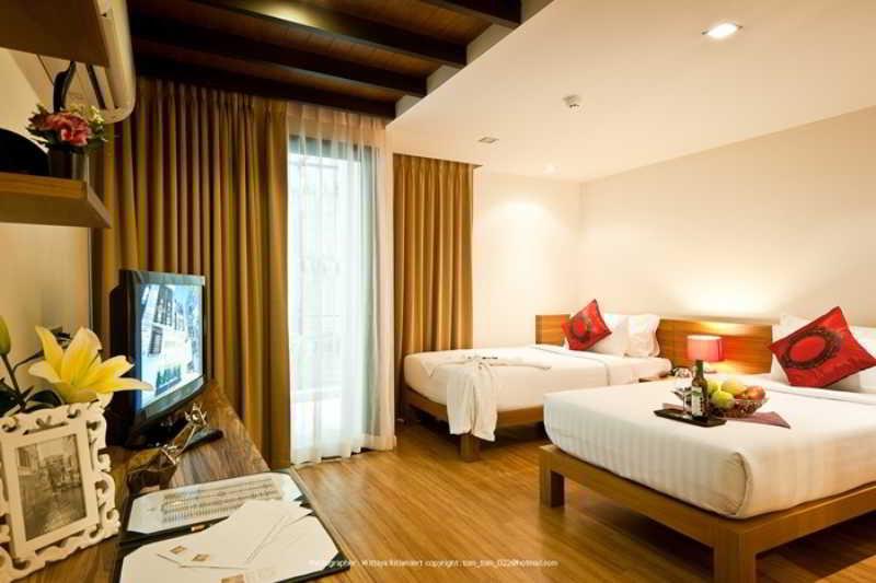Amber Boutique Silom Hotel Bangkok Bagian luar foto