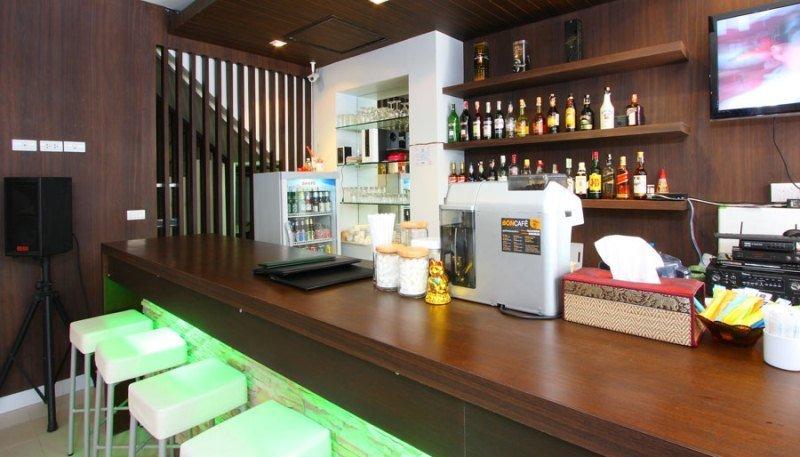 Amber Boutique Silom Hotel Bangkok Bagian luar foto
