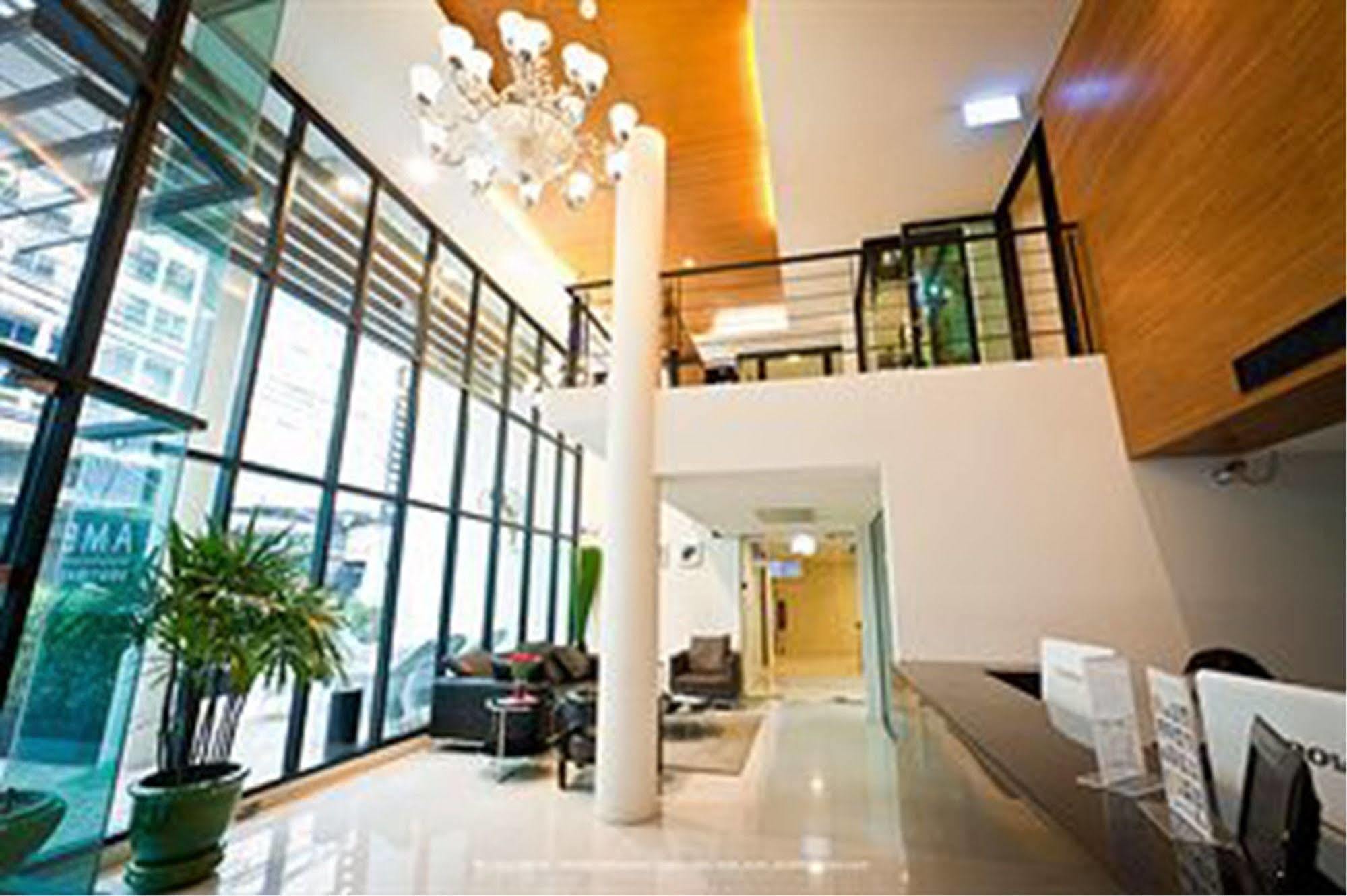 Amber Boutique Silom Hotel Bangkok Bagian luar foto
